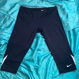 Nike dry fit workout Capri
